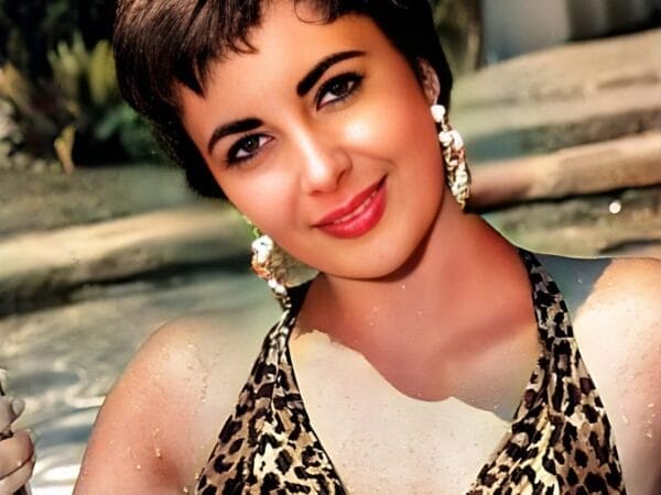 Elizabeth Taylor in The Last Time I Saw Paris 1954
